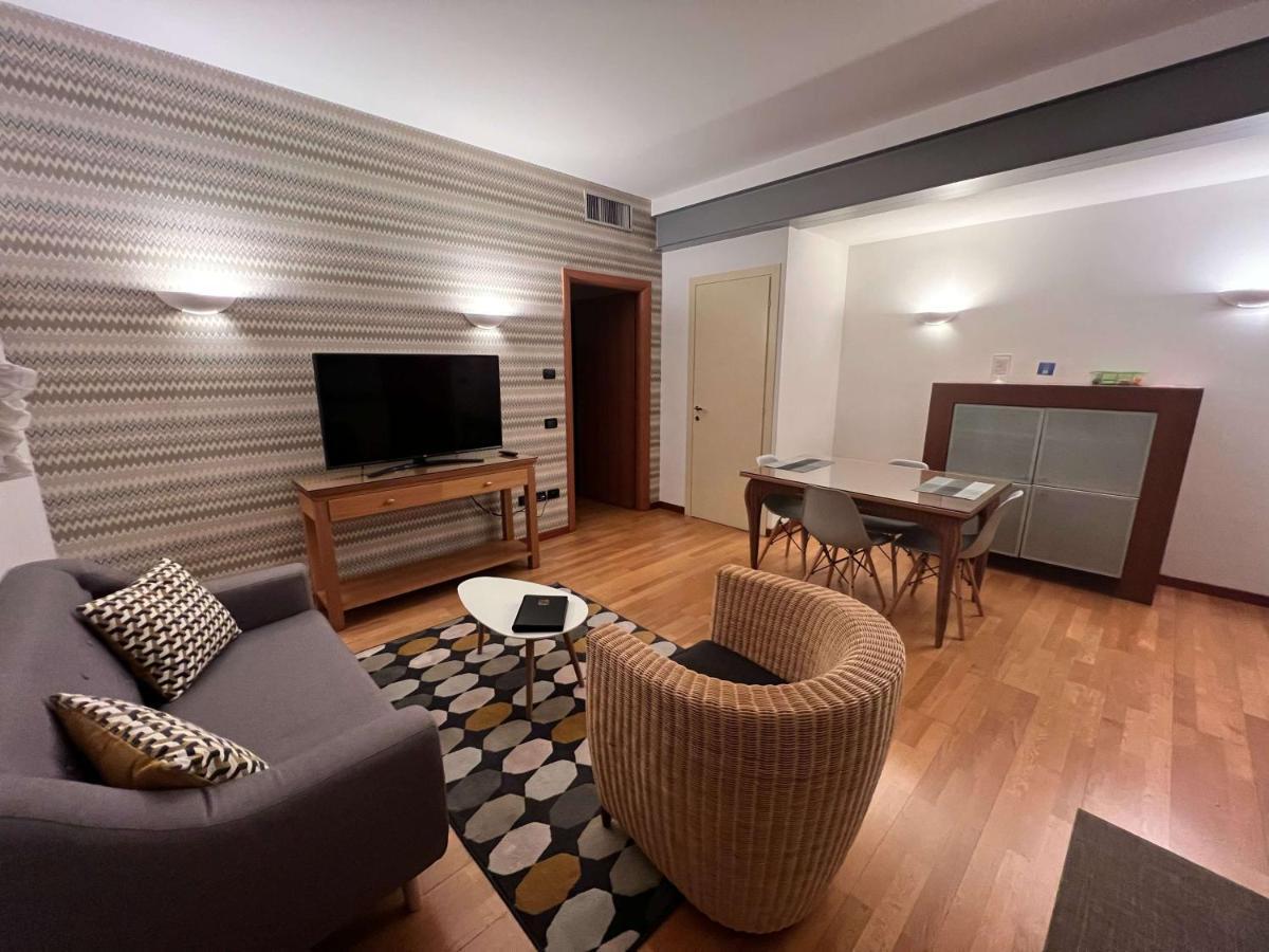 Palazzo Brando - Living Apartments Тревізо Екстер'єр фото