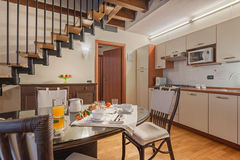 Palazzo Brando - Living Apartments Тревізо Екстер'єр фото