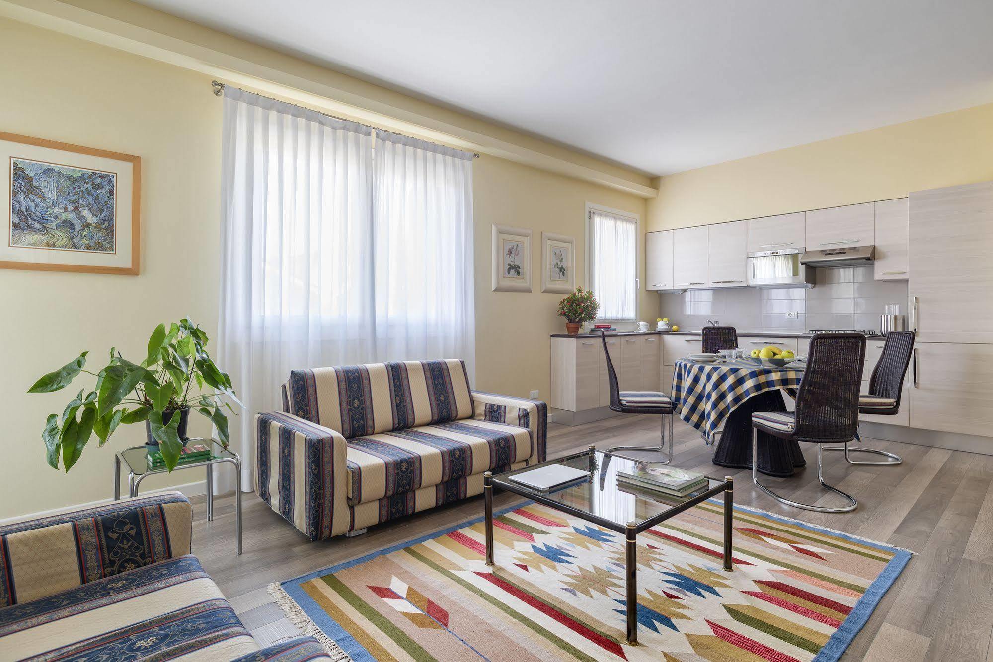 Palazzo Brando - Living Apartments Тревізо Екстер'єр фото